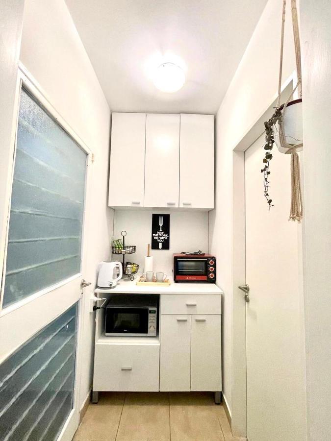 Hermoso Y Comodo Alojamiento Con Patio En Nunez บัวโนสไอเรส ภายนอก รูปภาพ