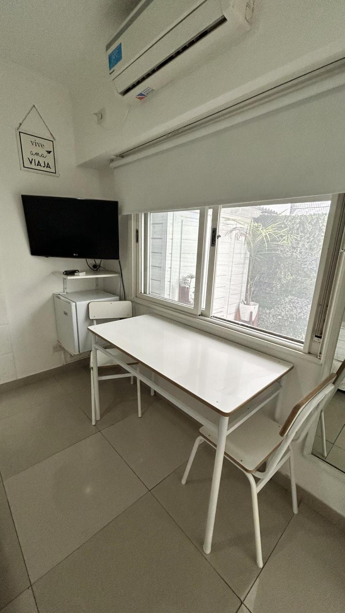 Hermoso Y Comodo Alojamiento Con Patio En Nunez บัวโนสไอเรส ภายนอก รูปภาพ